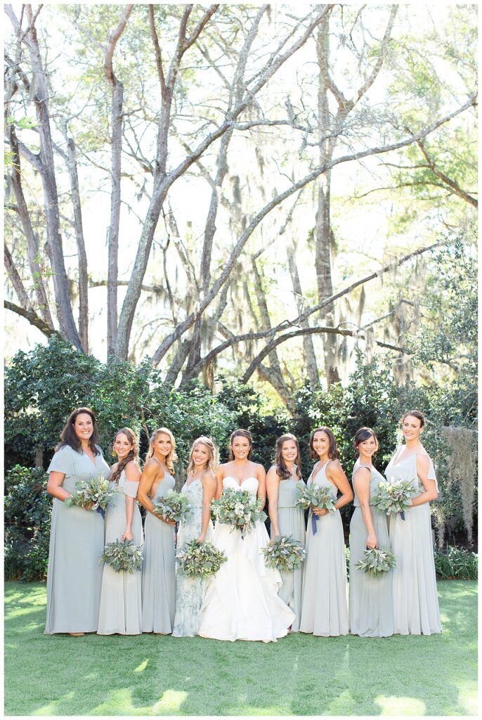Wrightsville Manor Wedding | Wilmington Wedding Photographer | Featured on The Knot | Laura & Rachel Photography