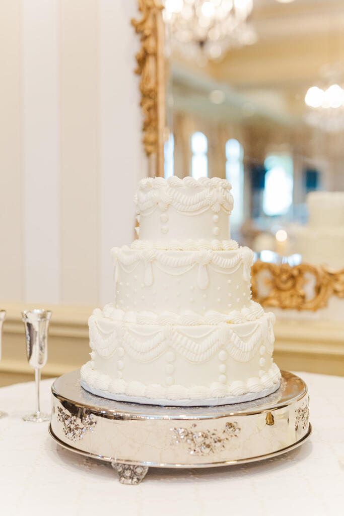 Charleston Wedding Photographer, Alabama wedding photographer, Huntsville wedding photographer, Bluffton wedding photographer, The Ledges country club wedding photographer, Charleston luxury wedding photographer, Charleston black tie wedding, destination wedding photographer, film wedding photographer, hybrid wedding photographer, country club wedding, golf course wedding, rainy day wedding, Laura and Rachel Photography