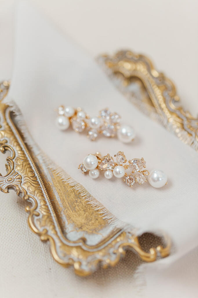 Charleston Wedding Photographer, the Gadsden house wedding photographer, Charleston wedding, Mount pleasant presbyterian church wedding photographer, Charleston luxury wedding photographer, Charleston black tie wedding, Laura and Rachel Photography, outdoor wedding, church wedding, charleston photographers, charleston proposal photographers, photographers charleston sc, charleston sc photographers, charleston wedding photographers, proposal photographer charleston sc, charleston wedding photographer, charleston proposal photographer