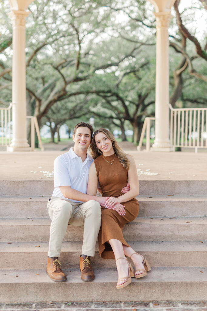 Best Charleston Family Portrait Locations (Local Photographer Guide) Where to Take Family Photos in Charleston, SC Kid-Friendly Family Photo Locations in Charleston Laura and Rachel Photography