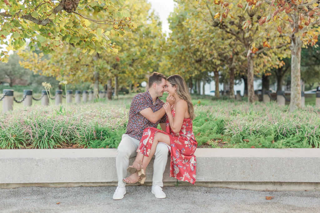 Best Charleston Family Portrait Locations (Local Photographer Guide) Where to Take Family Photos in Charleston, SC Kid-Friendly Family Photo Locations in Charleston Laura and Rachel Photography