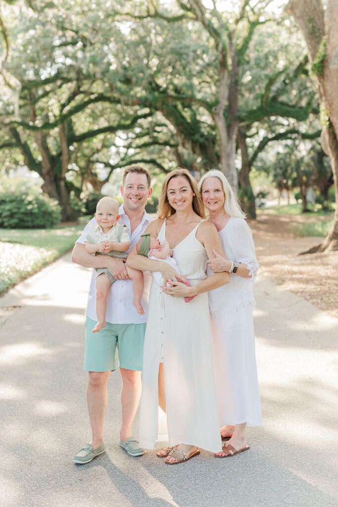 Best Charleston Family Portrait Locations (Local Photographer Guide) Where to Take Family Photos in Charleston, SC Kid-Friendly Family Photo Locations in Charleston Laura and Rachel Photography