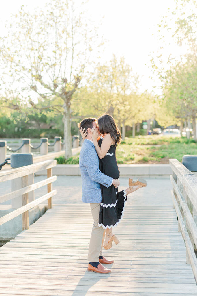Best Charleston Family Portrait Locations (Local Photographer Guide)
Where to Take Family Photos in Charleston, SC
Kid-Friendly Family Photo Locations in Charleston
Laura and Rachel Photography
