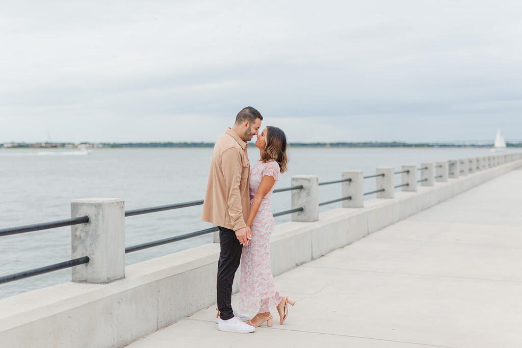 Best Charleston Family Portrait Locations (Local Photographer Guide) Where to Take Family Photos in Charleston, SC Kid-Friendly Family Photo Locations in Charleston Laura and Rachel Photography